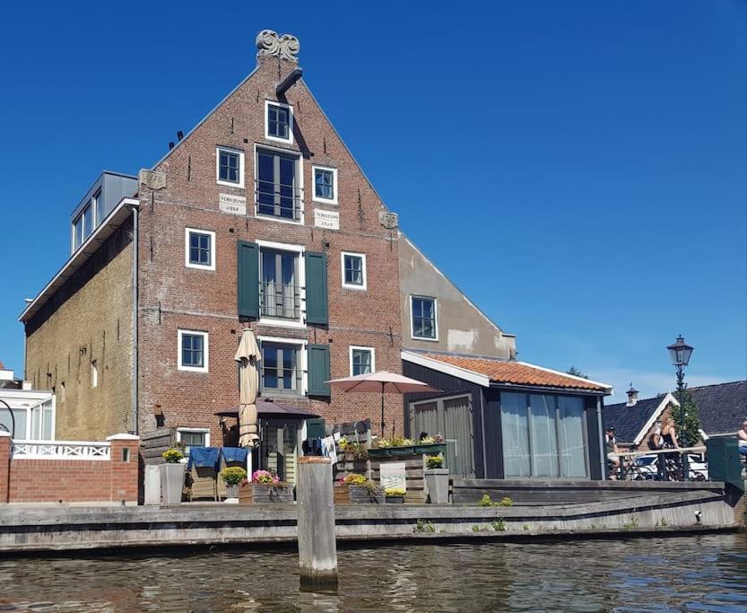 Appartement De Oliekan Medium Lemmer Exteriör bild
