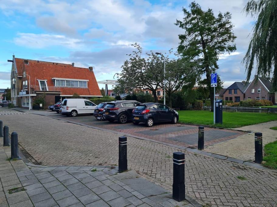 Appartement De Oliekan Medium Lemmer Exteriör bild