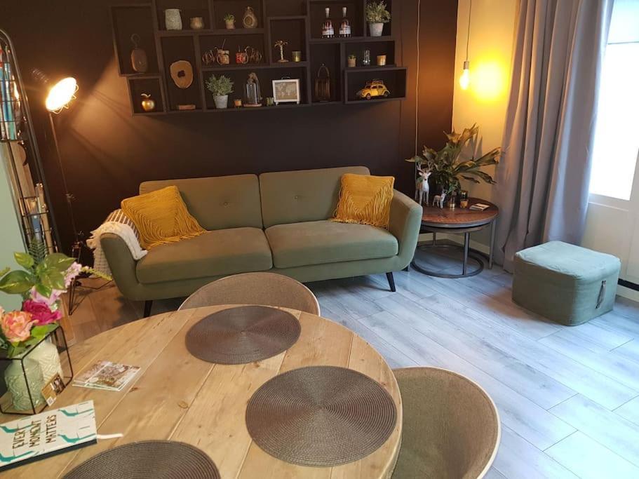 Appartement De Oliekan Medium Lemmer Exteriör bild